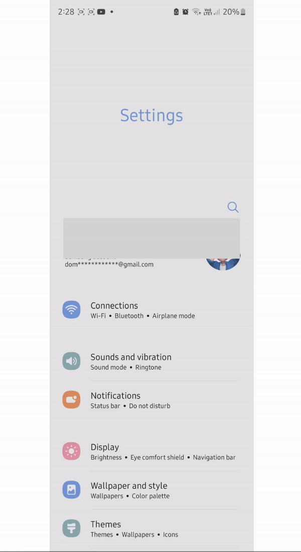 Este GIF mostra como você pode sincronizar a conta com os Contatos do Google.